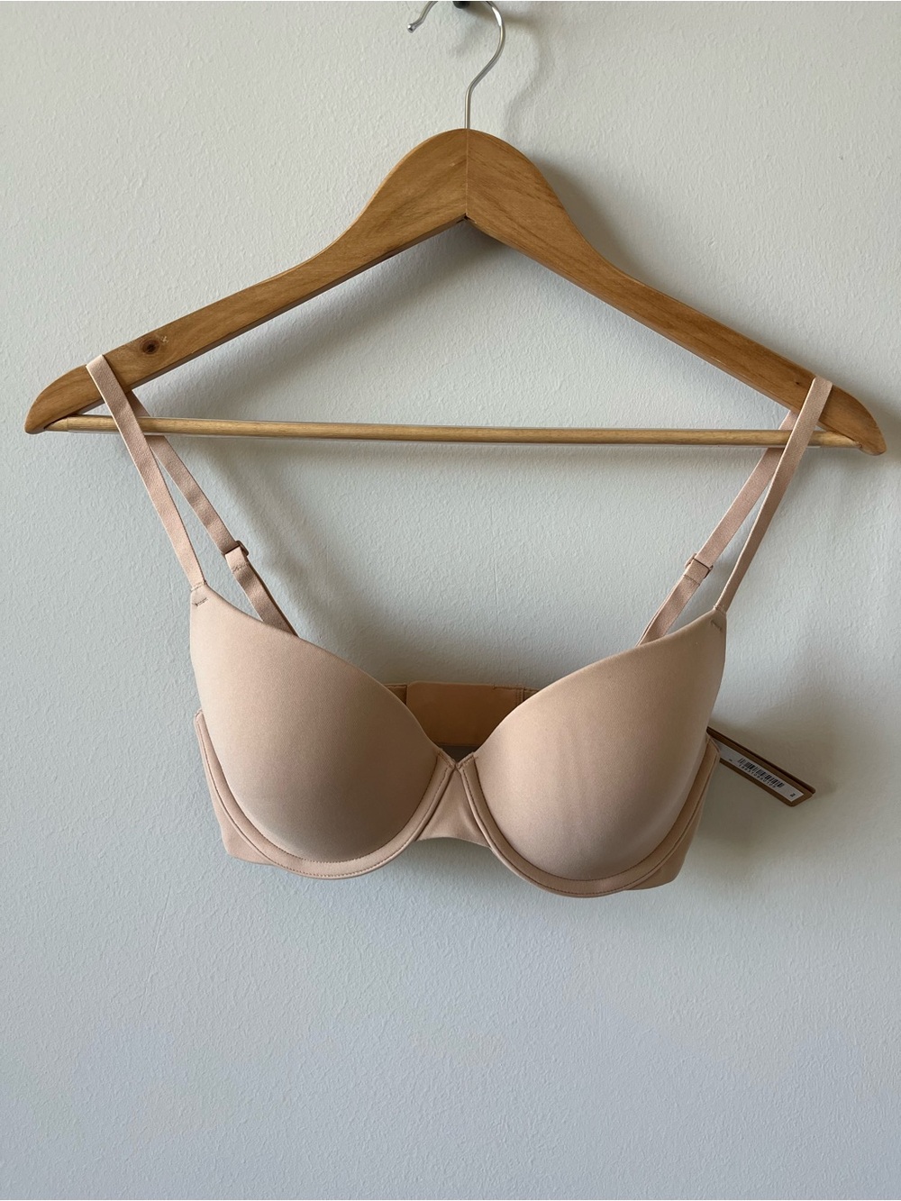 SKIMS Fits Everybody T-Shirt Bra NWT Clay Color